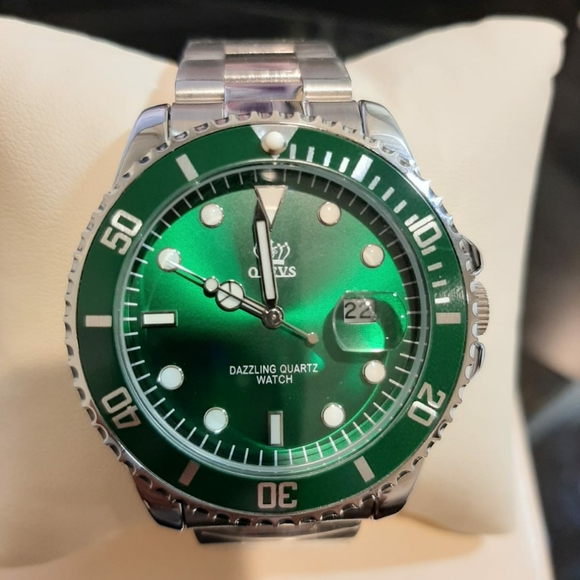 Watch - Picture 2 of 6